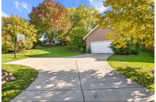 3472 John Muir Drive, Middleton, WI 53562