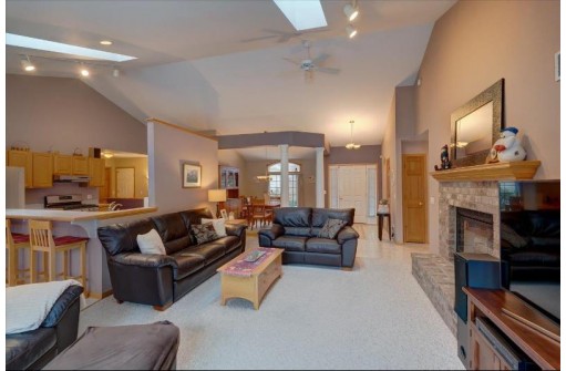 3734 Country Grove Drive, Madison, WI 53719-1912