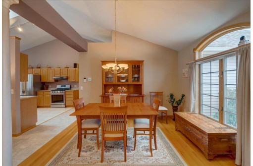 3734 Country Grove Drive, Madison, WI 53719-1912