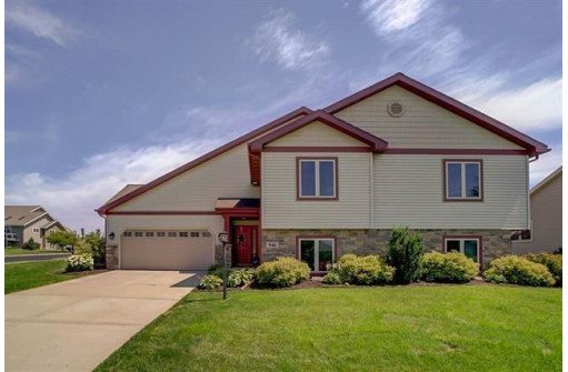 946 Jenna Drive, Verona, WI 53593