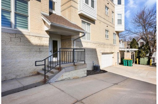 115 S Franklin Street 102, Madison, WI 53703