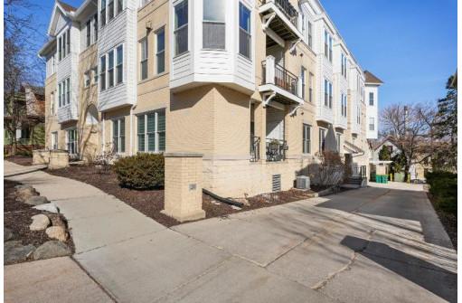 115 S Franklin Street 102, Madison, WI 53703