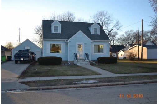 302 S Division Street, Waupun, WI 53963