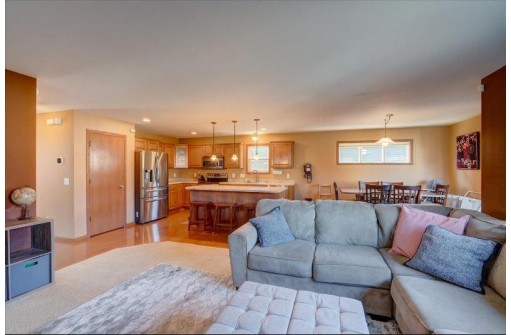 7018 Dewdrop Drive, Madison, WI 53719