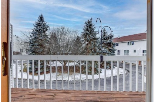 3210 Dorchester Way, Madison, WI 53719