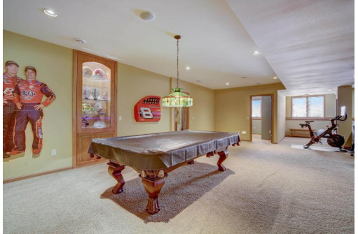 6630 Longhorn Lane, Sun Prairie, WI 53590