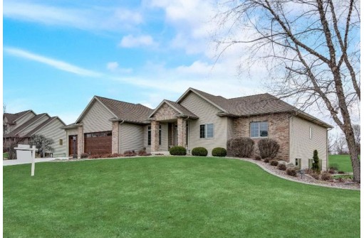 6630 Longhorn Lane, Sun Prairie, WI 53590