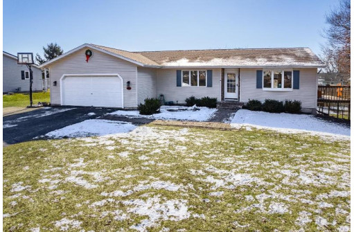 633 Naragansett Avenue, Baraboo, WI 53913