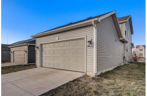 1121 O'Keeffe Avenue, Sun Prairie, WI 53590