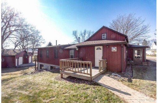 2902 Church Street, Cross Plains, WI 53528