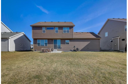 2611 Twin Pine Street, Cross Plains, WI 53528