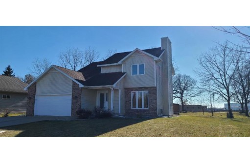 2123 Stone Crest Road, Stoughton, WI 53589