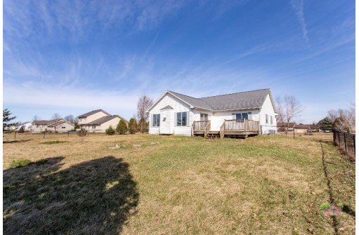 N8977 Hughes Road, Belleville, WI 53508