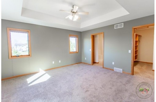 N8977 Hughes Road, Belleville, WI 53508