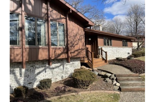 4526 Deerwood Drive, Madison, WI 53716