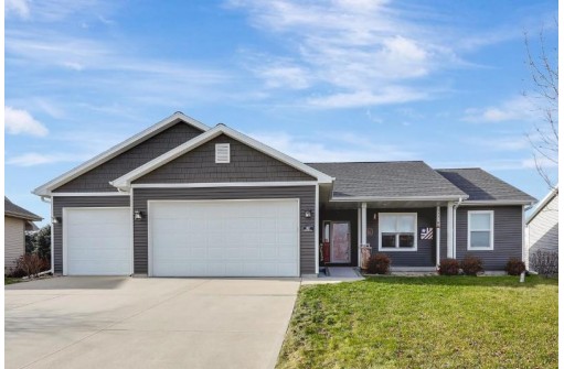 360 Buena Vista Drive, Arlington, WI 53911