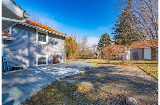 2721 Dunwoody Drive, Madison, WI 53713