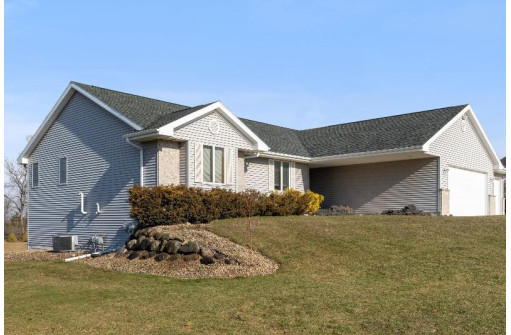 3204 Conservancy Estates Lane, Sun Prairie, WI 53590