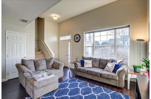 2855 Holborn Circle, Madison, WI 53718