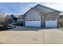 3135 Castleton Crossing, Sun Prairie, WI 53590