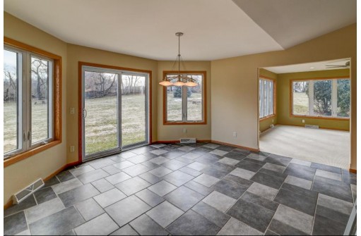 3135 Castleton Crossing, Sun Prairie, WI 53590