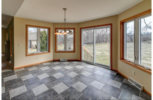 3135 Castleton Crossing, Sun Prairie, WI 53590