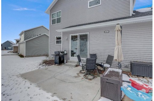 1823 Waterfall Way, Madison, WI 53718