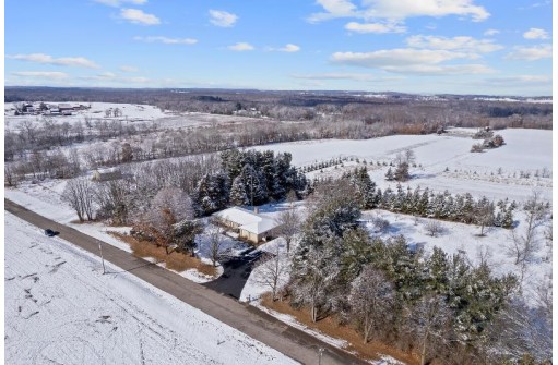 W5514 Grouse Drive, Endeavor, WI 53930