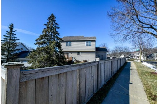 1201 Jasmine Drive, Madison, WI 53719