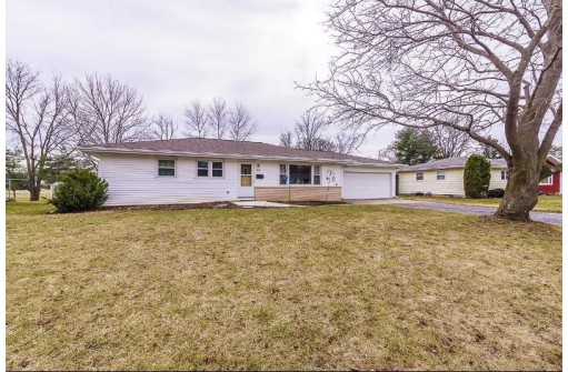 202 Sterling Drive, Oregon, WI 53575