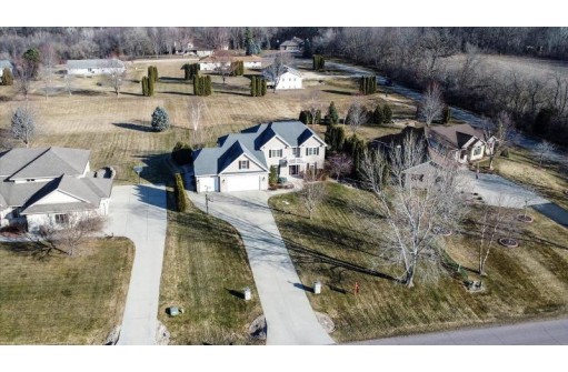 W14024 Crestview Drive, Prairie Du Sac, WI 53578