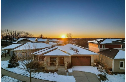 822 Pine Hill Drive, Verona, WI 53593