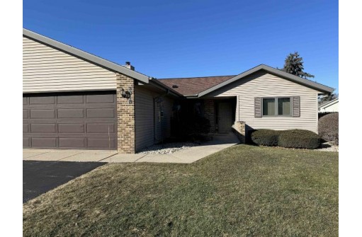 3018 S Petunia Lane, Beloit, WI 53511-9999