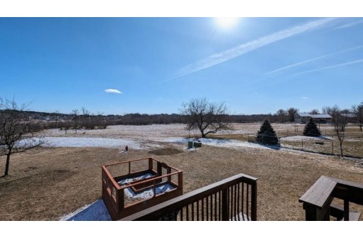 2406 Ernstmeyer Road, Reedsburg, WI 53959