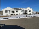 821 Vineyard Drive, Cambridge, WI 53523