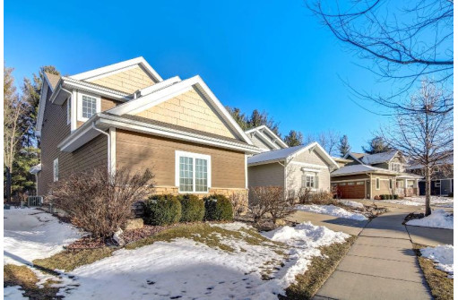 813 Pine Hill Drive, Verona, WI 53593