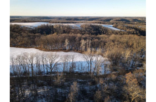 5.57 M/L ACRES Moen Valley Road, Black Earth, WI 53515