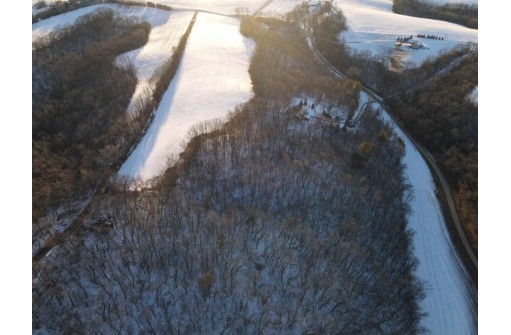 5.57 M/L ACRES Moen Valley Road, Black Earth, WI 53515