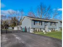 178 W Pembroke Way, Wales, WI 53183-9742