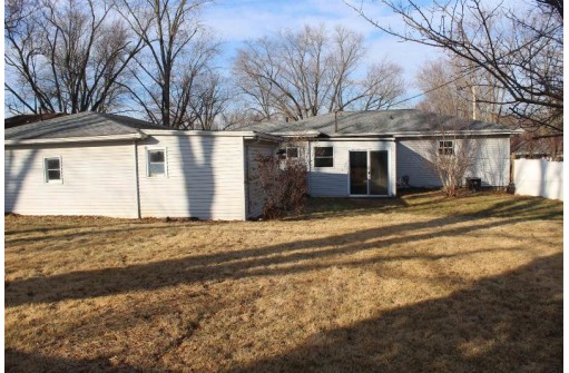 923 William Street, Beloit, WI 53511