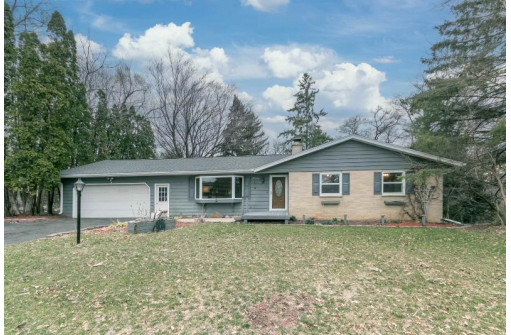 2668 Tareyton Circle, Stoughton, WI 53589