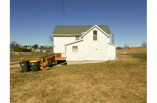 501 E Linden Street, Lancaster, WI 53813