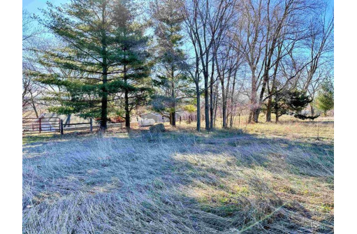 E7715 Hendrickson Road, Viroqua, WI 54665