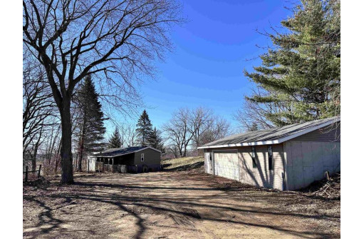 E7715 Hendrickson Road, Viroqua, WI 54665