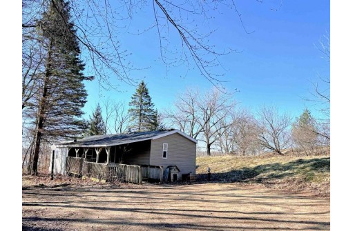 E7715 Hendrickson Road, Viroqua, WI 54665