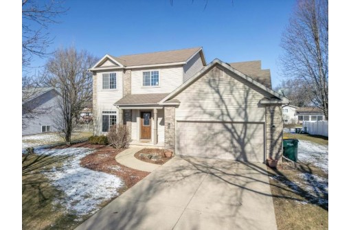 213 Vintage Lane, Cottage Grove, WI 53527