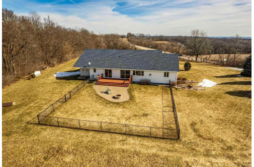 285 Highway 69, New Glarus, WI 53574