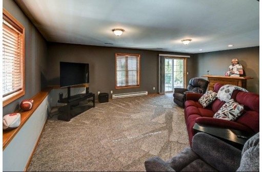 1360 Overlook Pass, Sun Prairie, WI 53590