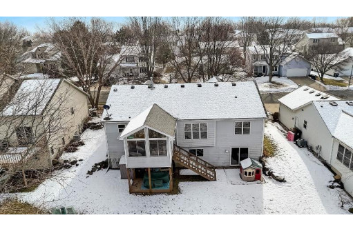 276 Valley Ridge Drive, Sun Prairie, WI 53590