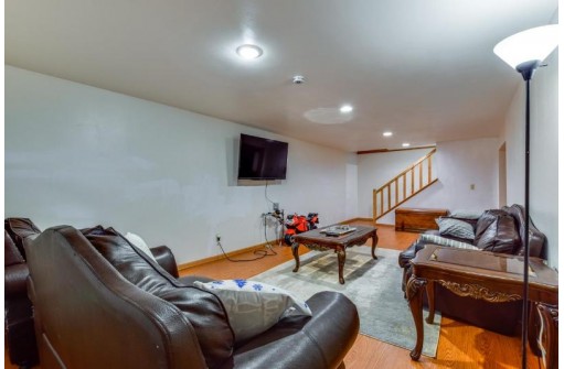 1010 Hathaway Drive, Madison, WI 53711